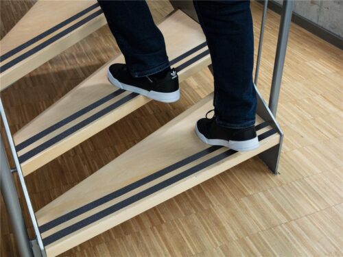 Durable Protizdrsni trak DURALINE GRIP črn, 25 mm x 15 m