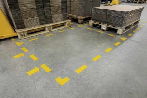 Durable Talna oznaka črta 50 x 150 mm 10 kos