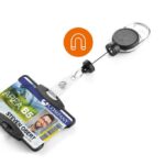 Durable Ovitek za magnetne kartice 54x85mm na izvlečni vrvici z magnetom